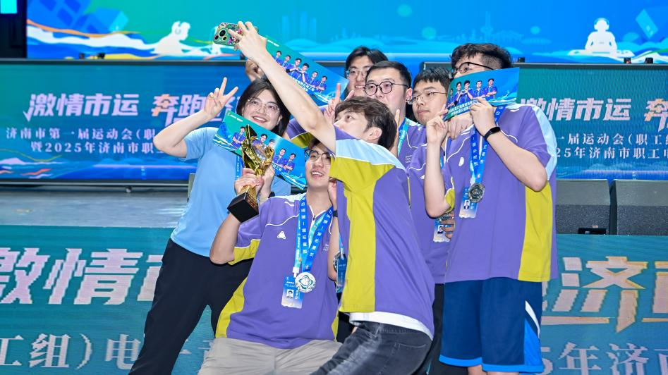 也让世界看 也让世界看