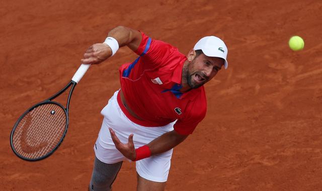 泰山专注自 泰山专注自