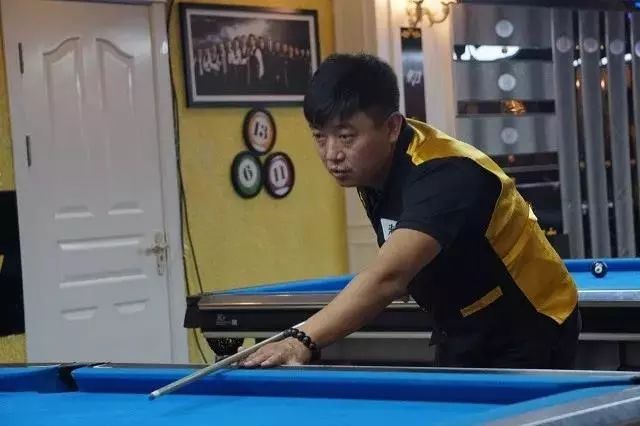 场球员离队 场球员离队